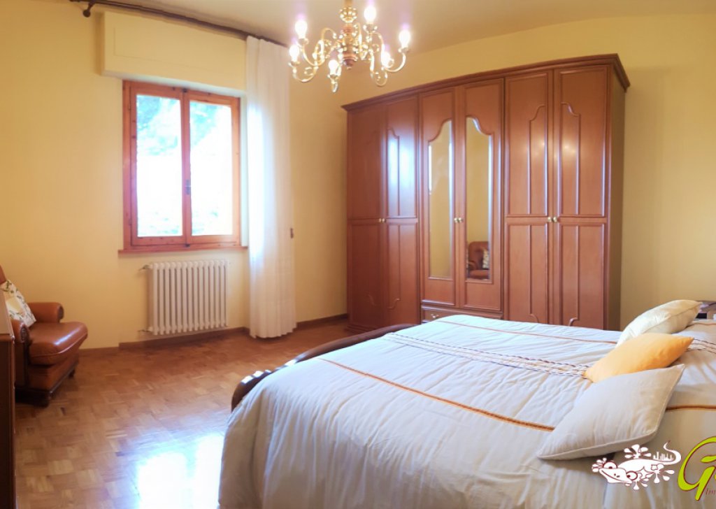 Apartments for sale  92 sqm excellent condition, Tavarnelle Val di Pesa, locality Residenziale