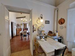 210 sqm apartment with private courtyard - 6