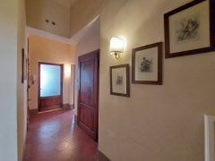 210 sqm apartment with private courtyard - 24