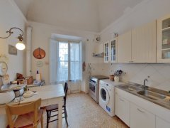 210 sqm apartment with private courtyard - 17