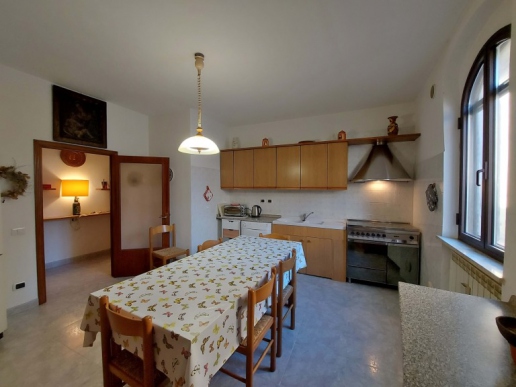 100 sqm apartment in excellent condition in the historic center - 6