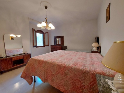 100 sqm apartment in excellent condition in the historic center - 16