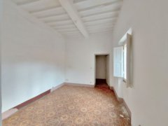 Apartment 62 sqm to renovate in the historical centre - 1