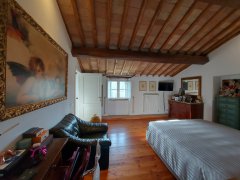 Semi-detached farmhouse 160 sqm in a hilly area with garden - 18