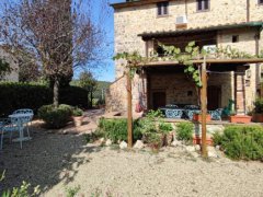 Semi-detached farmhouse 160 sqm in a hilly area with garden - 39
