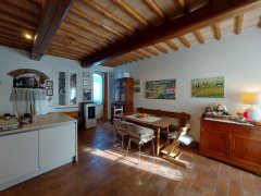 Semi-detached farmhouse 160 sqm in a hilly area with garden - 28