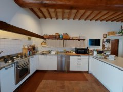 Semi-detached farmhouse 160 sqm in a hilly area with garden - 10