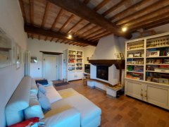 Semi-detached farmhouse 160 sqm in a hilly area with garden - 5