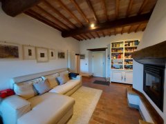 Semi-detached farmhouse 160 sqm in a hilly area with garden - 11