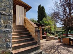 Semi-detached farmhouse 160 sqm in a hilly area with garden - 37