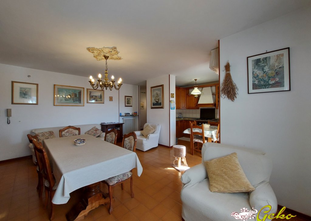 Vendita Appartamenti San Gimignano - APPARTAMENTO  CON TERRAZZA E ASCENSORE Località Zona residenziale Fuori centro