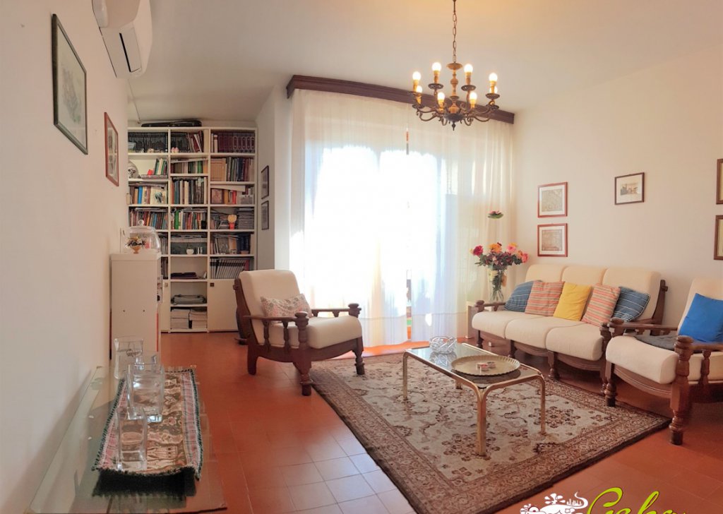 Sale Apartments San Gimignano - Near the center Apartment 112 sqm three bedrooms and garage Locality 