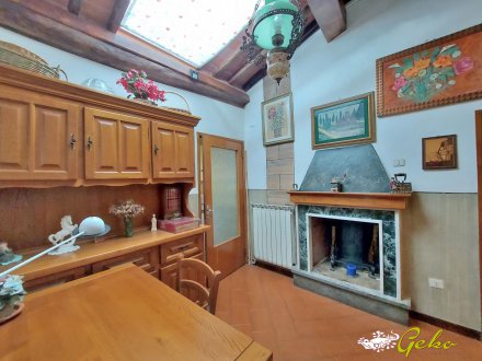 Apartment 132 sqm to renovate in the historic center