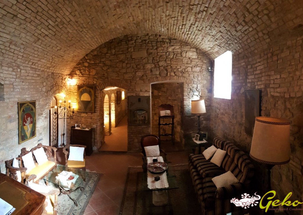 Vendita Edificio storico San Gimignano - PALAZZO STORICO DI PREGIO IN CENTRO A SAN GIMIGNANO Località Centro storico
