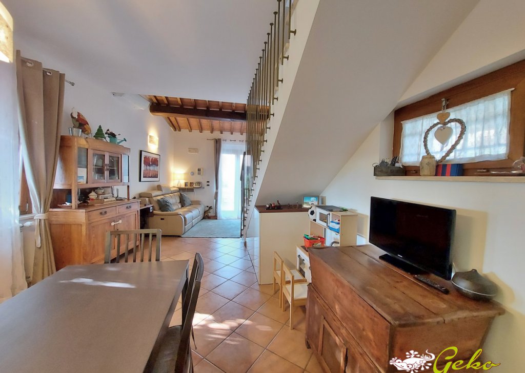 Vendita Semi-indipendenti San Gimignano - Appartamento 92 mq  con giardino e garage Località Ulignano