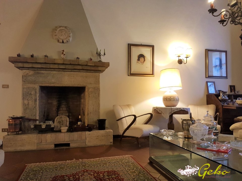 Stabile intero - Palazzo SAN GIMIGNANO vendita  San Gimignano  Geko immobiliare